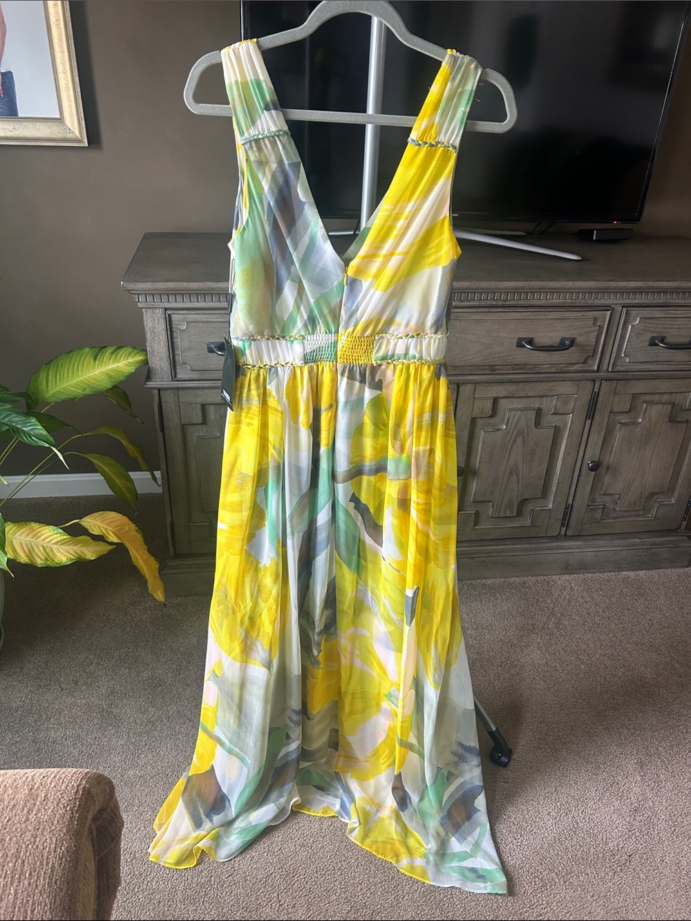 White House Black Market Yellow and Green Floral Dress - Picture 3 of 3